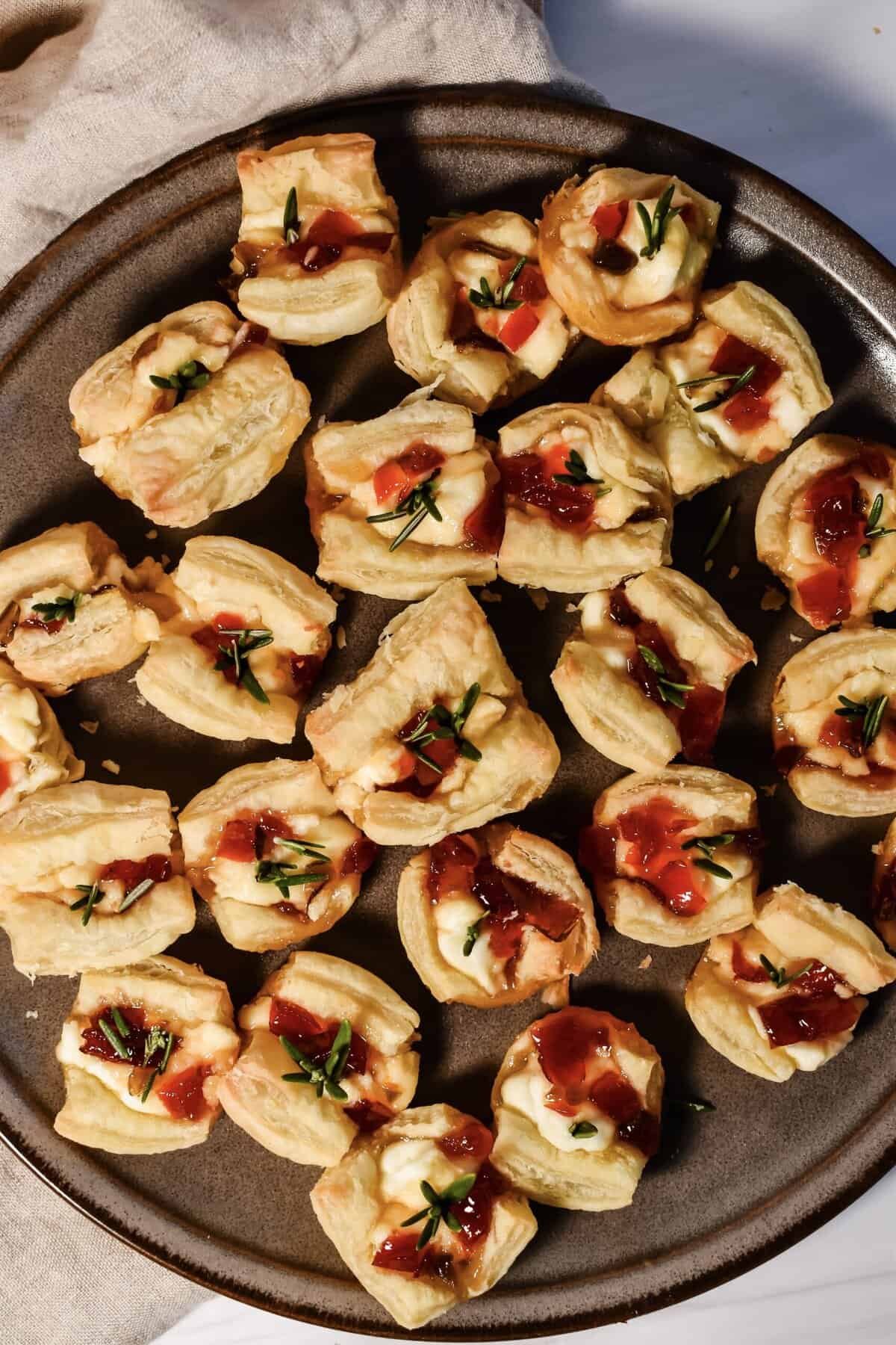 this is a top view close up of my cream cheese pepper jelly bites. 