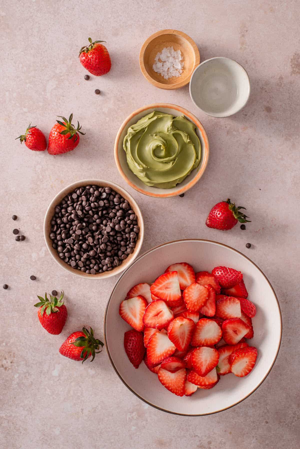 these are the ingredients I used for my dubai strawberry bark 