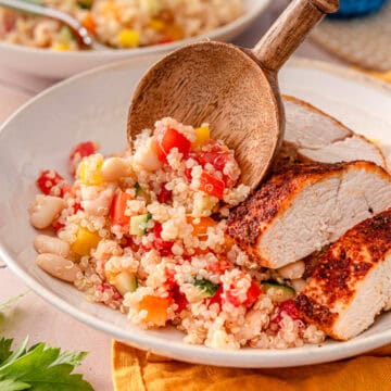 Side shot photo of my easy and healthy garbanzo and quinoa salad.