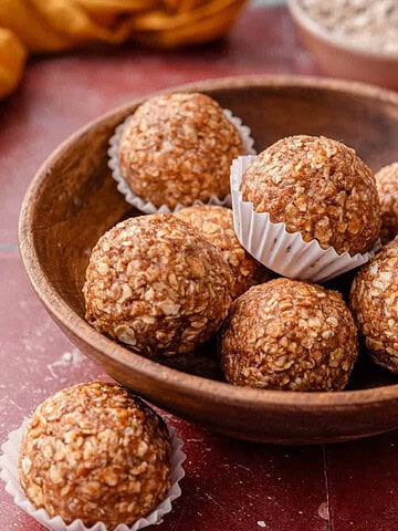 Sideshot of my pumpkin spice energy balls.
