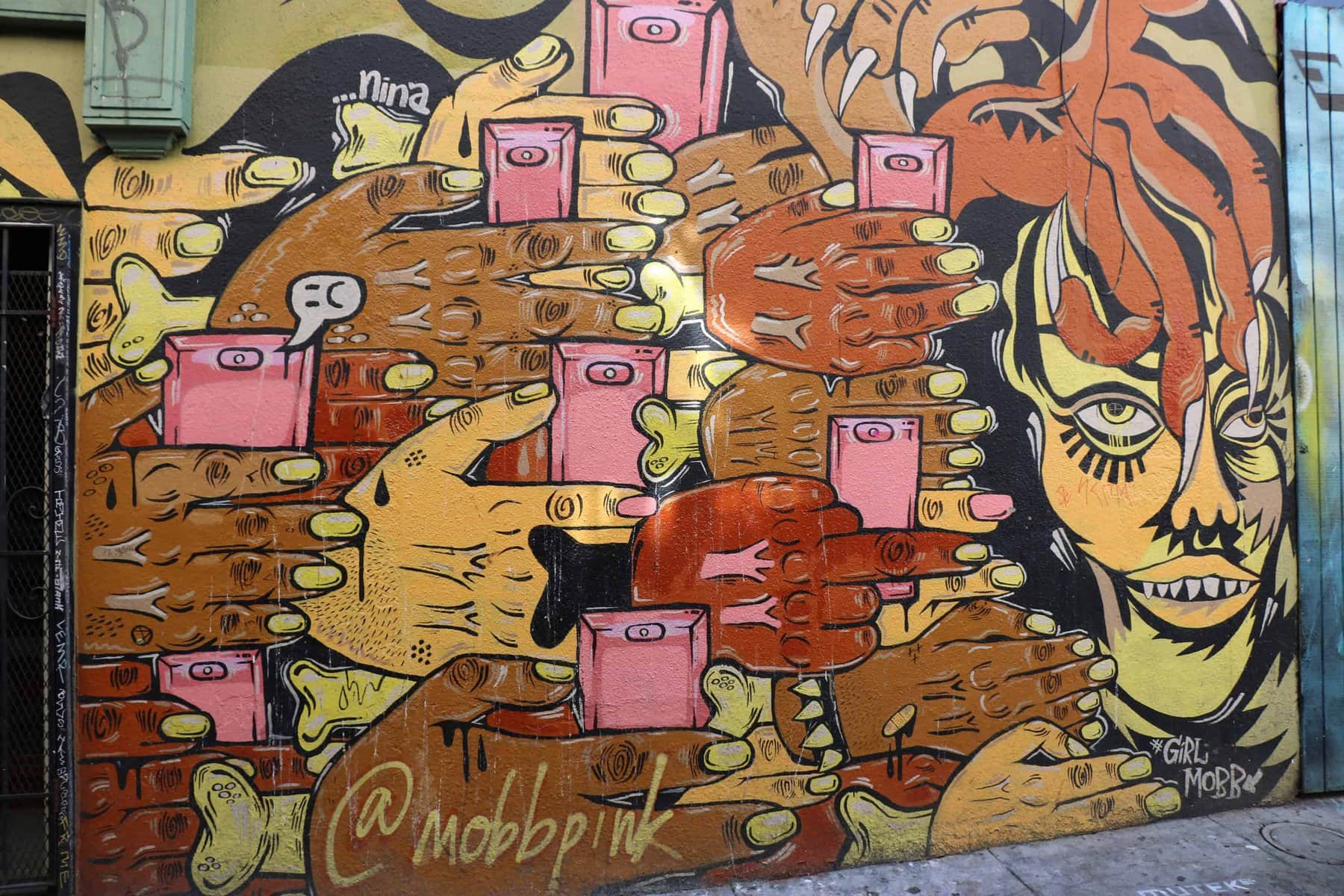 Murals of the Mission - phones
