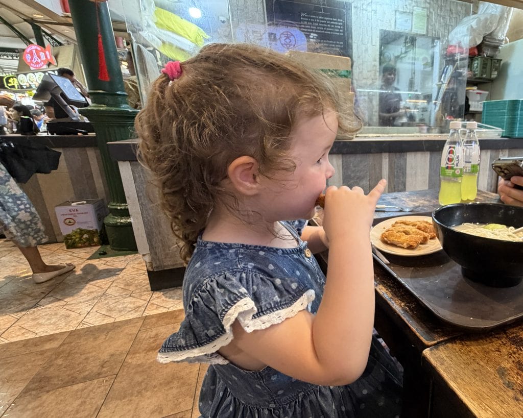 Singapore with kids - La Pau Sat