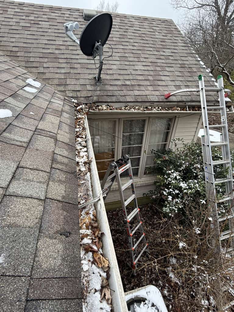 sieweke clogged and damaged gutters --before4 | Ever Clean Clog-Free Gutter Systems - Kentucky, Cincinnati, & North Carolina