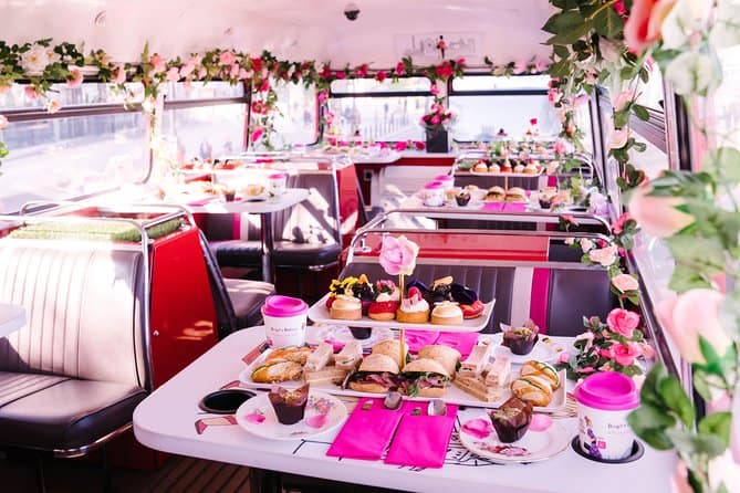 Britgits Afternoon Tea Bus tour in London