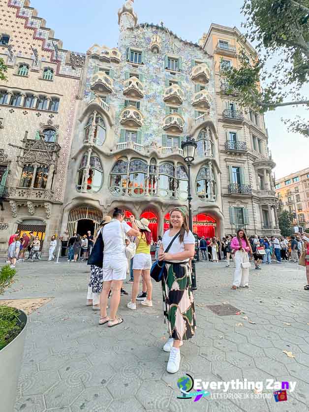 Ryazan Tristram infront of Casa Batllo in Barcelona Spain
