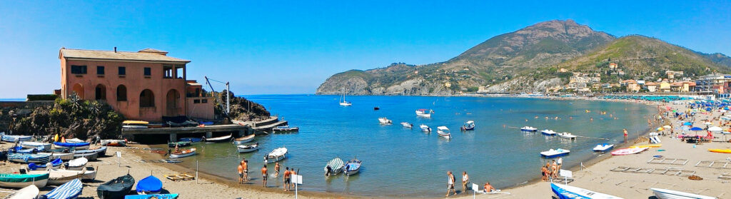 spiaggia attrezzata levanto