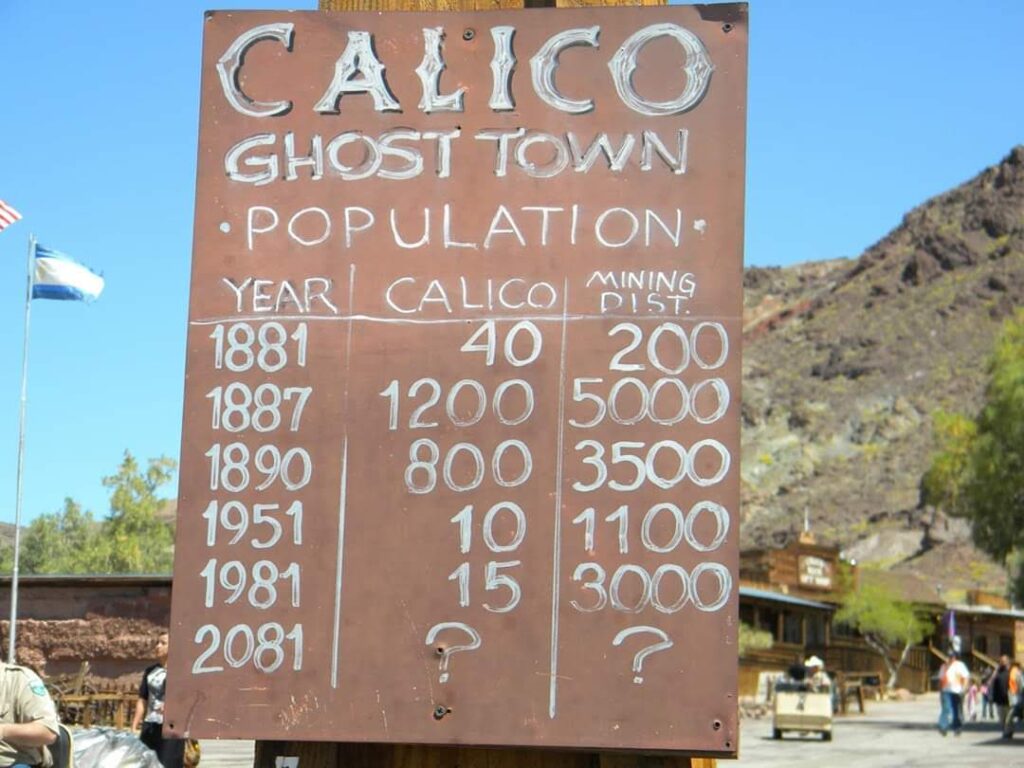 tour della california città fantasma vicino los angeles