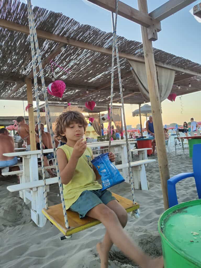 lido degli estensi con bambini