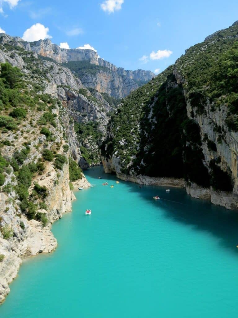 on the road in francia con bambini