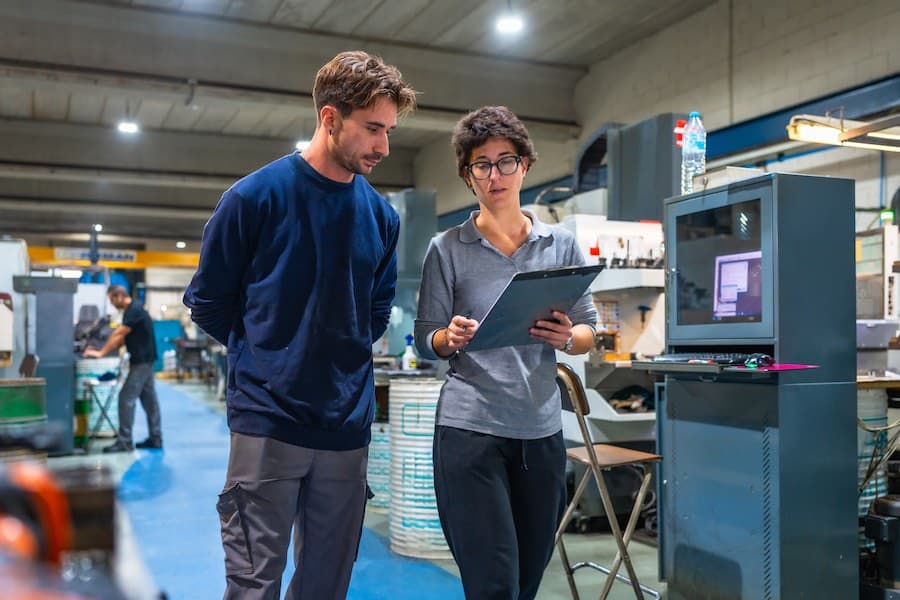 Store level commercial performance data linked to retail customer experience improvement coaching
