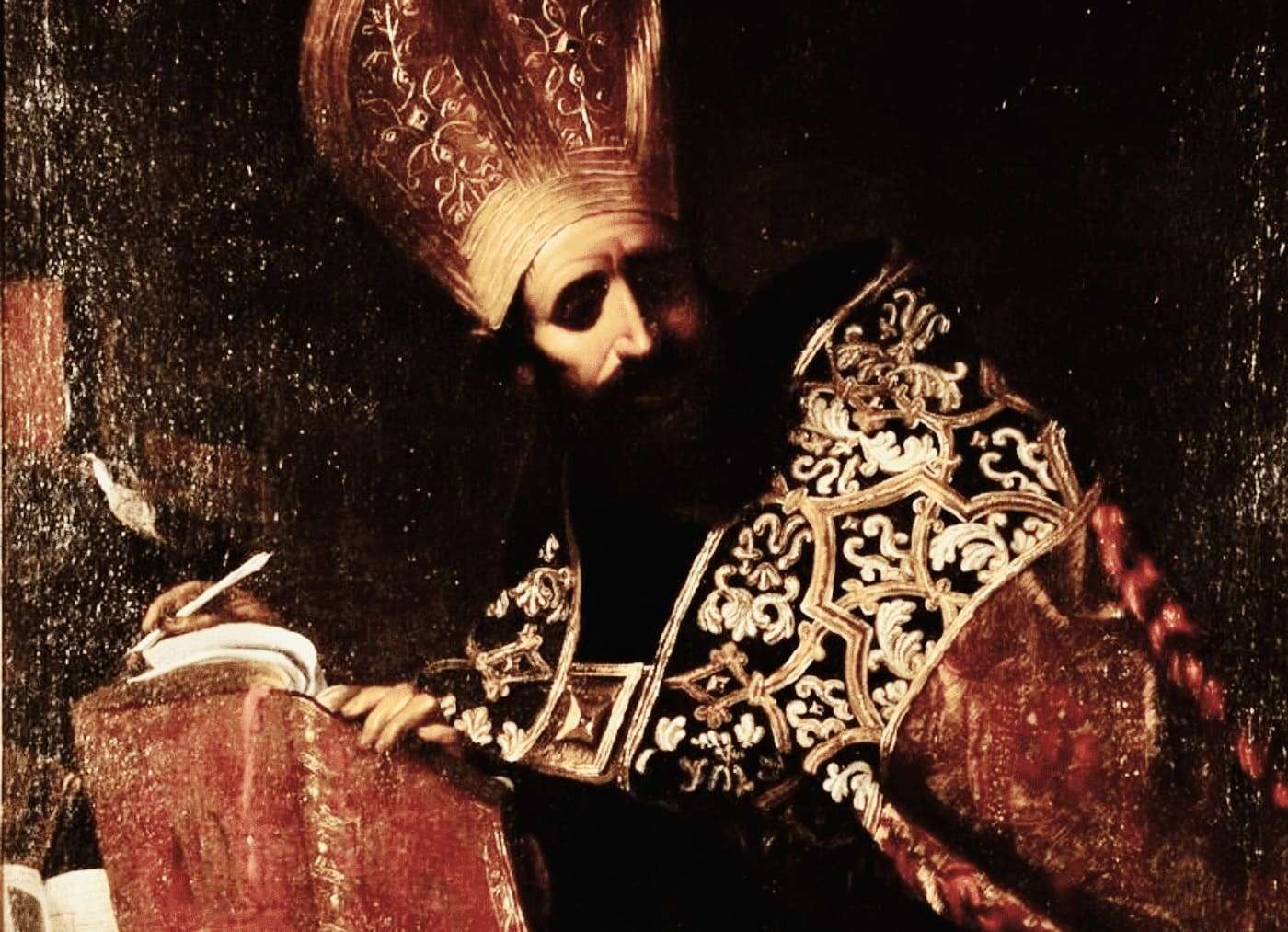 Anciano con tocado dorado y vestimenta adornada, representando la sabiduría y la tradición filosófica.