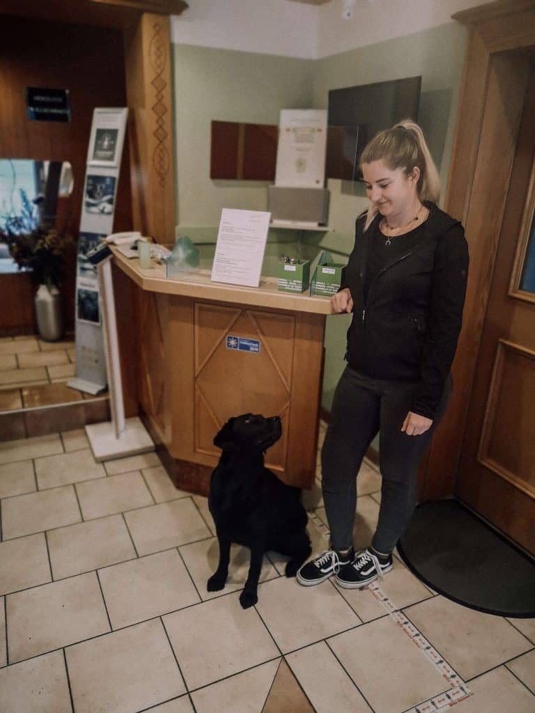 residenz-gruber-rezeption-urlaub-mit-hund-bad-gastein