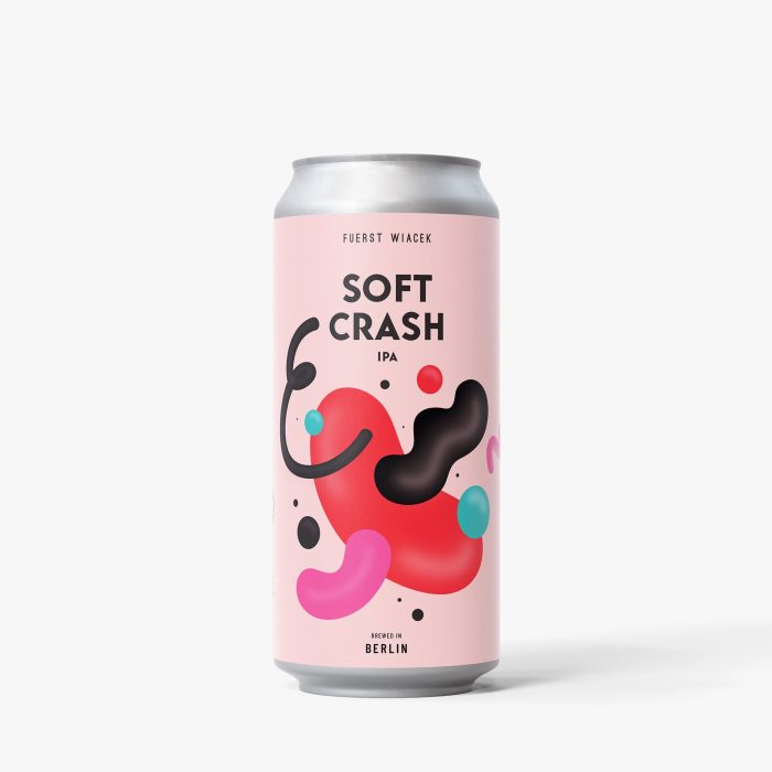 Fürst Wiacek Soft Crash IPA Bierdose mit farbenfrohem, abstraktem Design, gebraut in Berlin, präsentiert modernes Craft-Brauerei-Branding und hochwertige Braukunst.