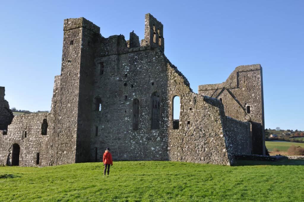 Private Day Tour From Dublin To Loughcrew cairns, Fore Abbey