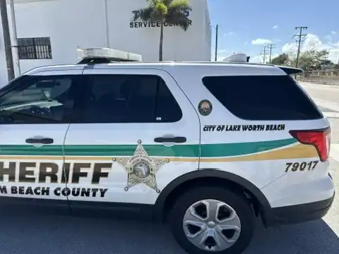 Palm Beach Sheriff's Office illegal parking GCNN Good Citizen News Network goodcitizennewsnetwork.com News That's Not Fake