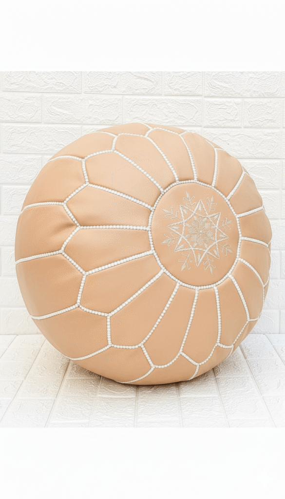 Pouf marocain en cuir marron style oriental
