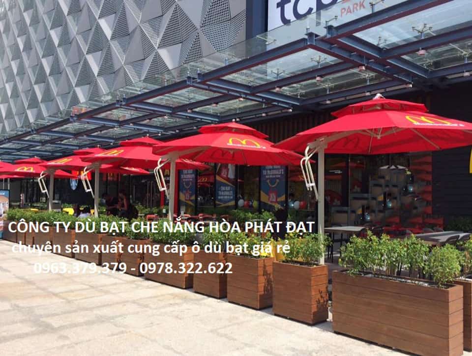 Mẫu dù lệch tâm màu xanh