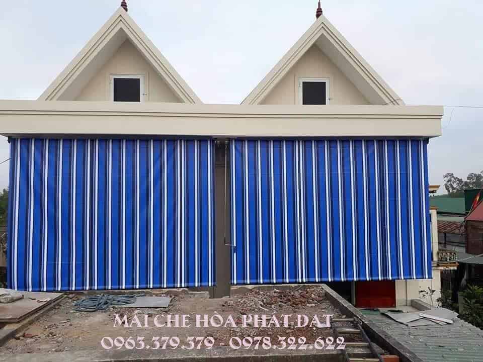 Mái bạt che nắng tự cuốn lắp đặt ngoài trời