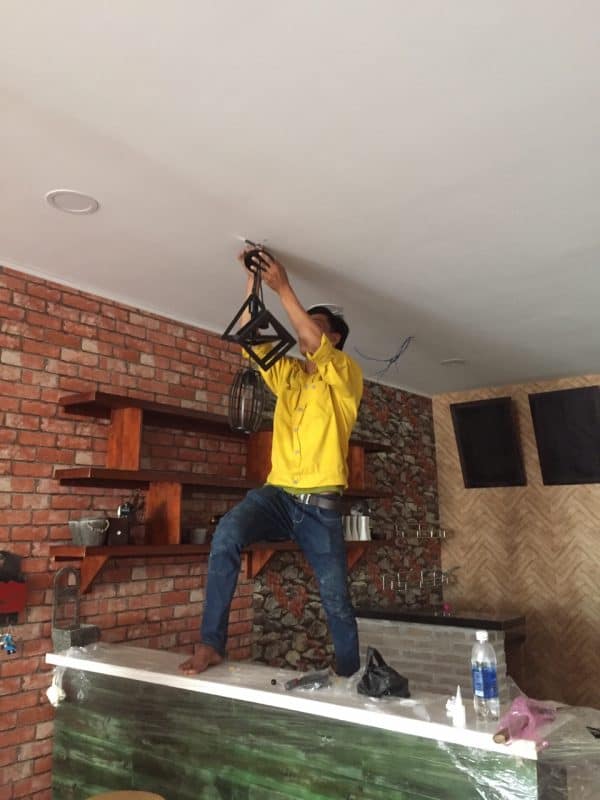 Lắp đèn trang trí Hà Tĩnh Nhận thi công lắp đặt các loại đèn trang trí nội ngoại thất tại Hà Tĩnh