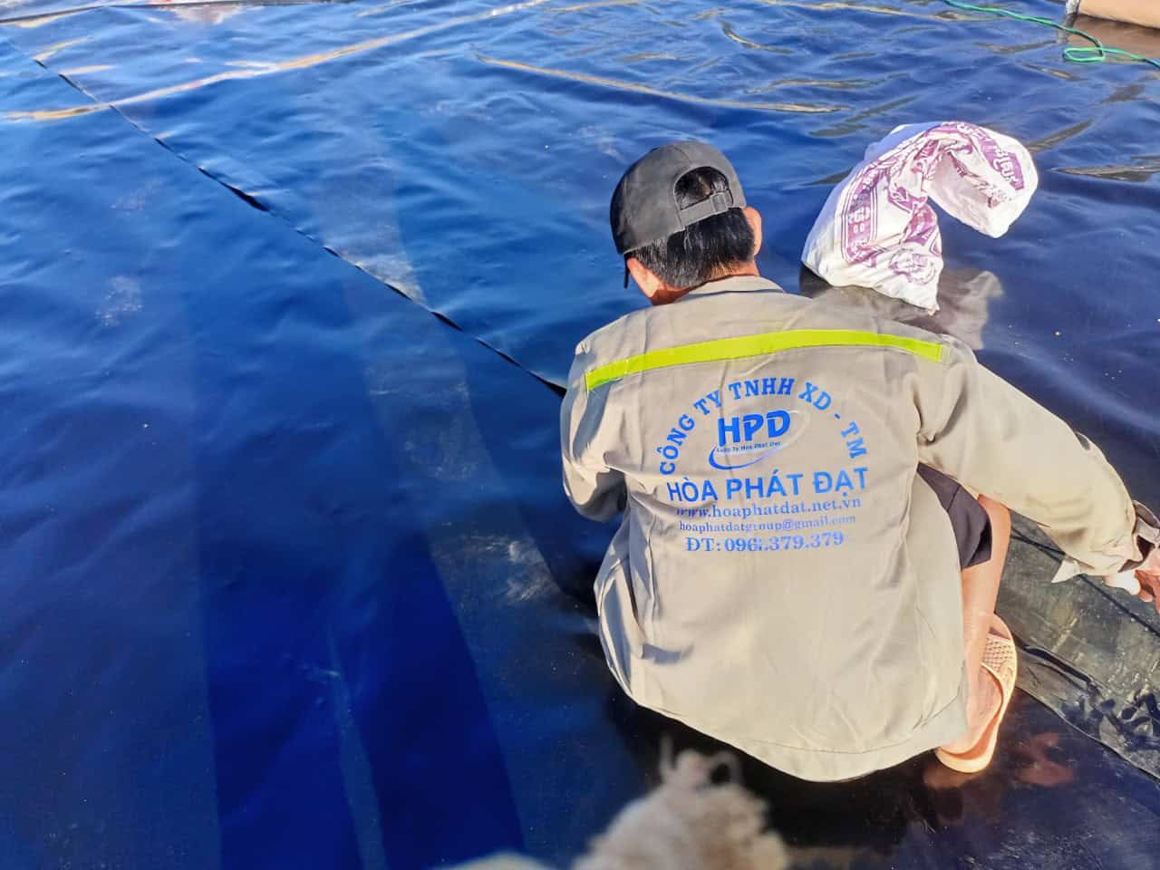 Hàn góc bạt HDPE Kỹ thuật hàn nối các mép gấp bạt HDPE không hở