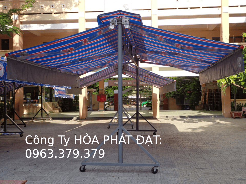 Mái hiên trường học Mái hiên tay quay lắp đặt tại sân trường học