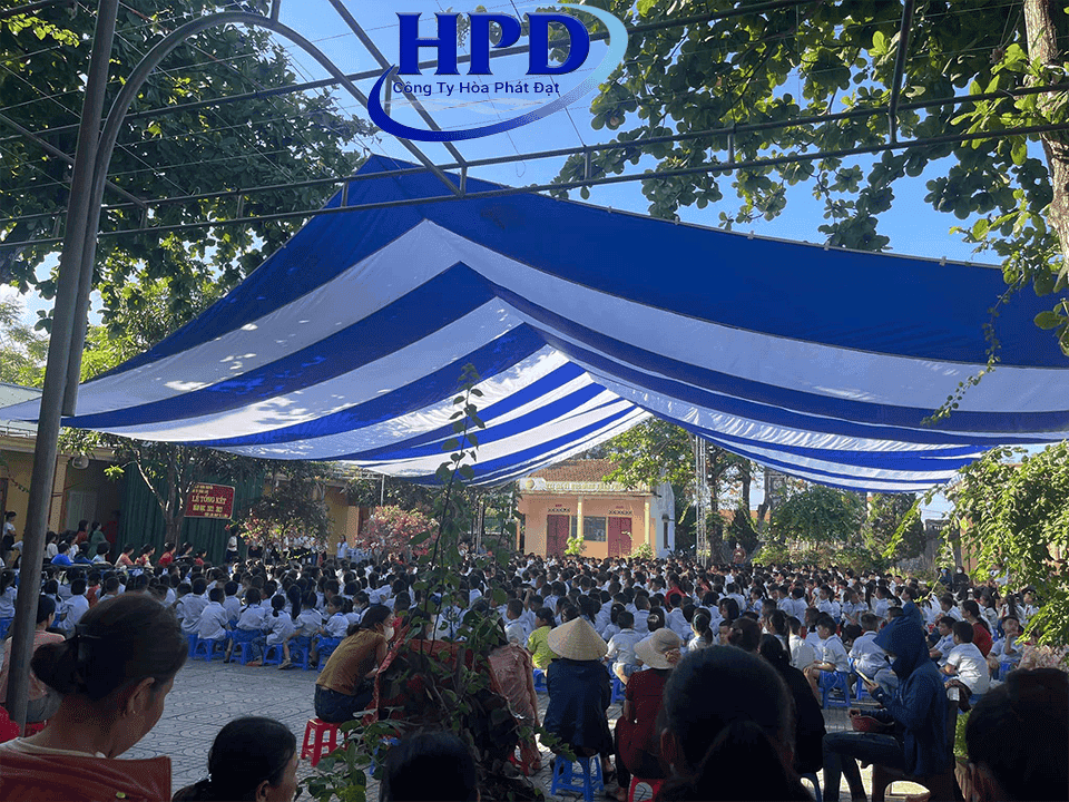 Thực tế lắp đặt dù che sự kiện lớn Hình ảnh thực tế thi công dù che nắng sự kiện loại lớn