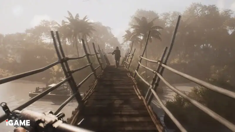 Soldier crossing a jungle bridge in Hell Let Loose: Vietnam