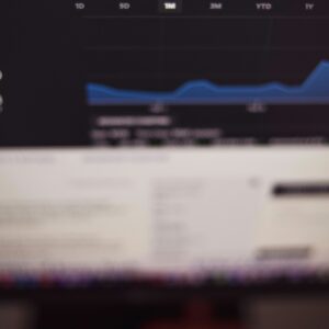 what is the advantage of cash for a business 1