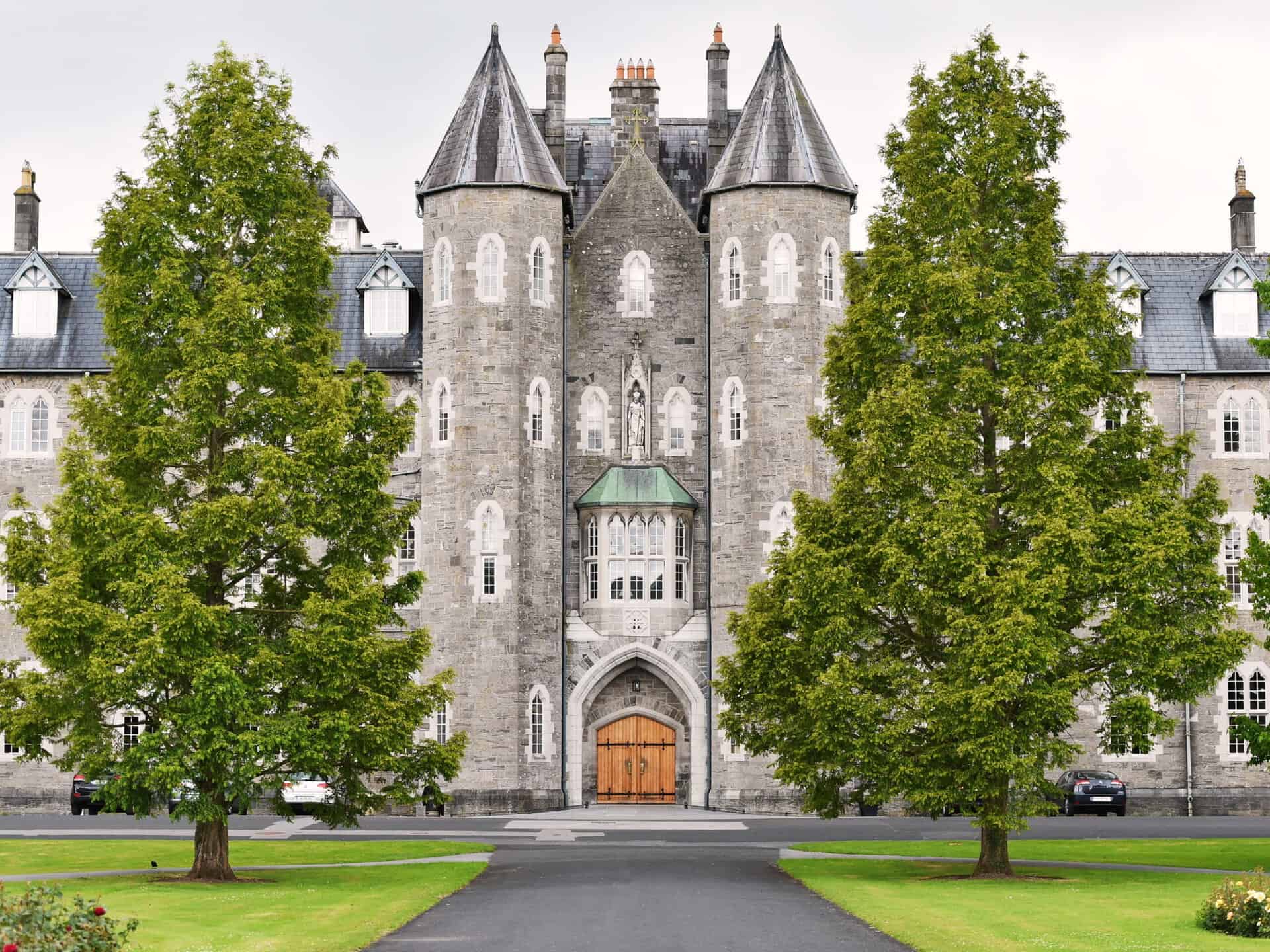 Maynooth Castle Visitor Guide: Hours, History, Access, And Practical Tips