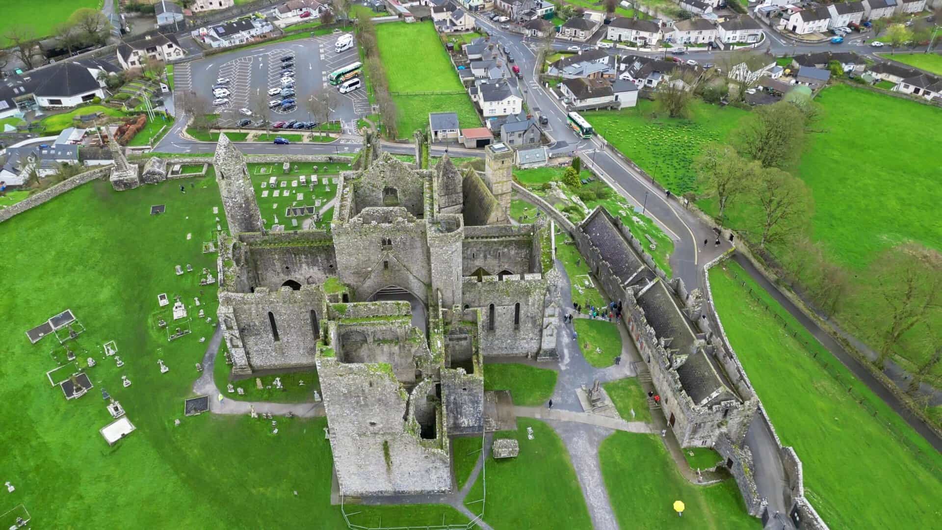 Rock of Cashel Visitor Guide: Tickets, History, Parking And What To See