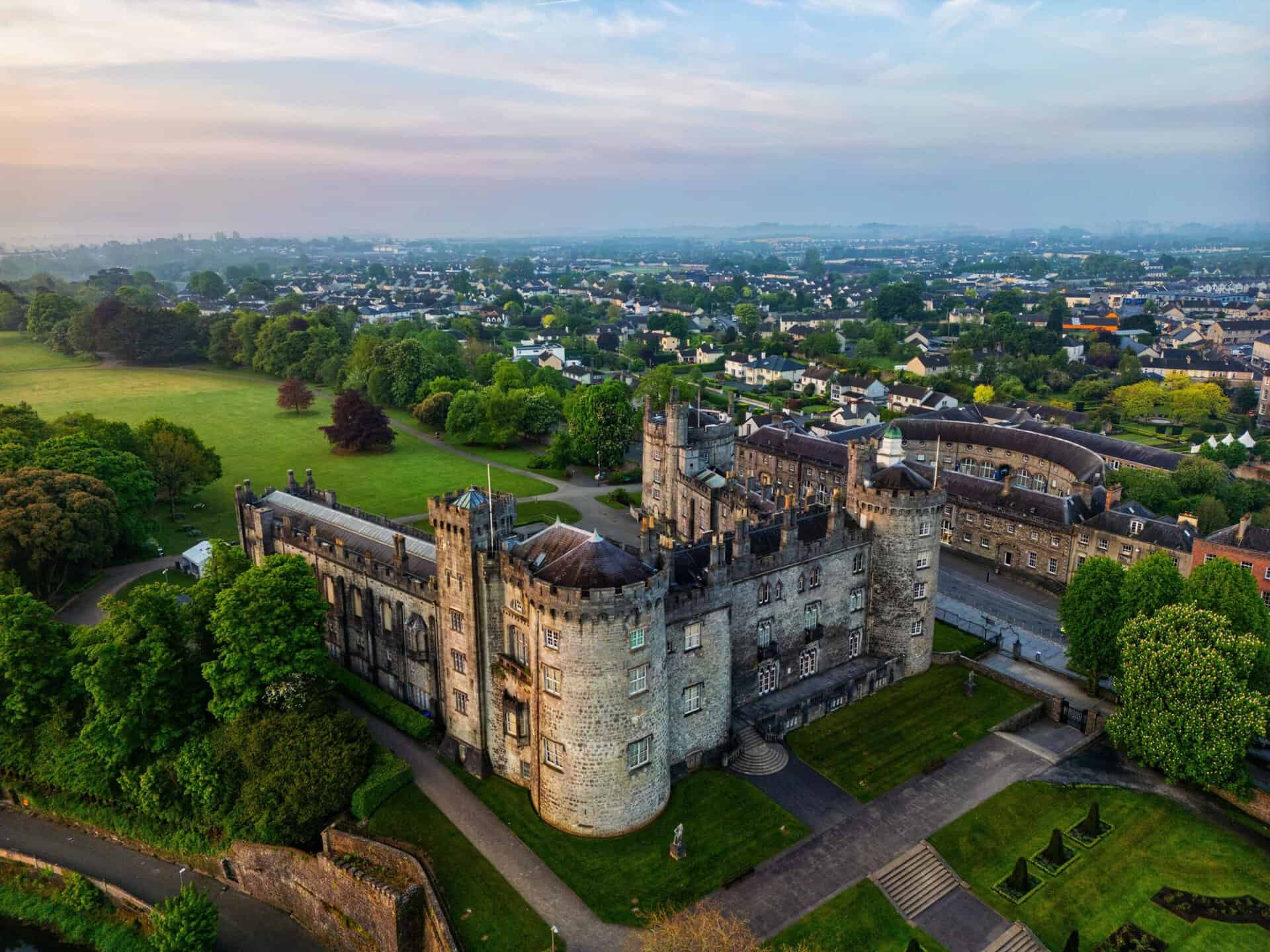Kilkenny Castle Visitor Guide: Tickets, Opening Times, Tours, Parking And Tips