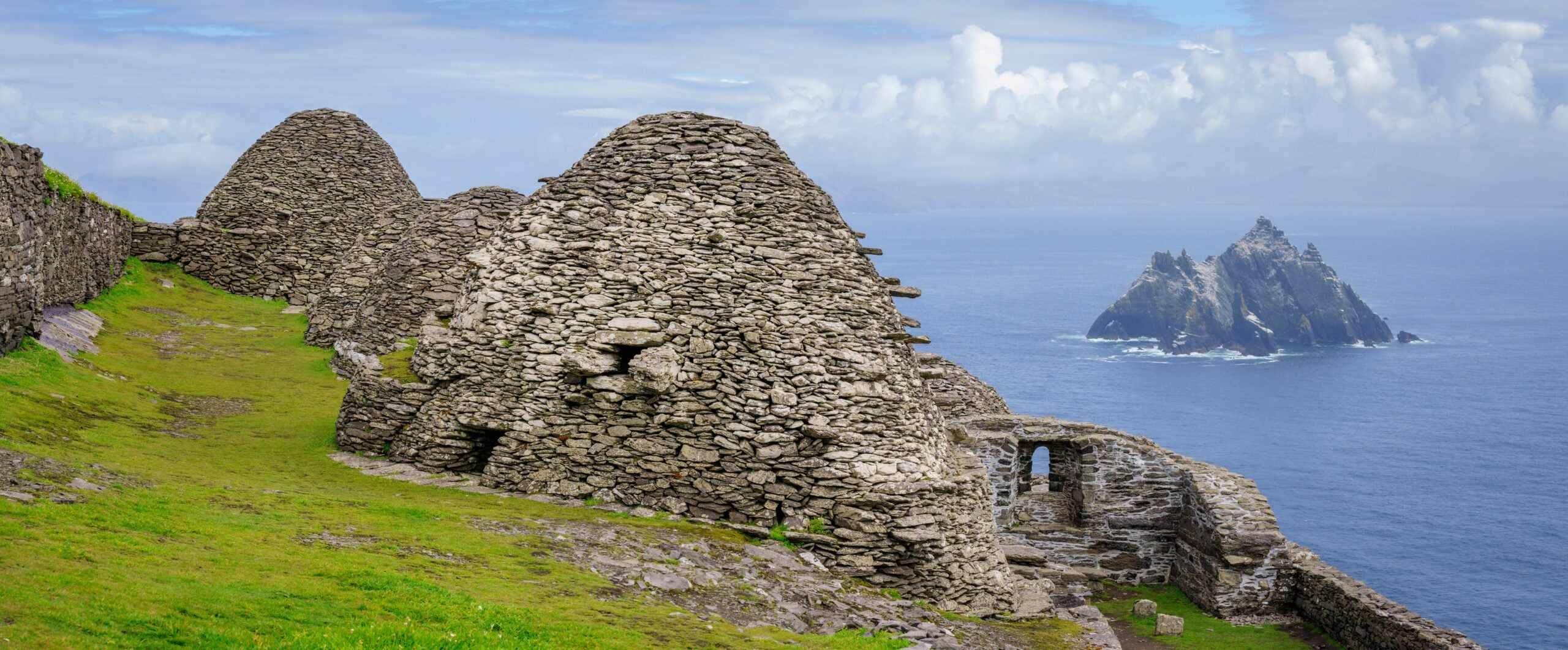 Best Time to Visit Skellig Michael for Puffins, Landings and Boat Tours