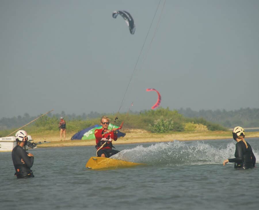 Kitesurflanka kitesurfing Kalpitiya Sri Lanka.14