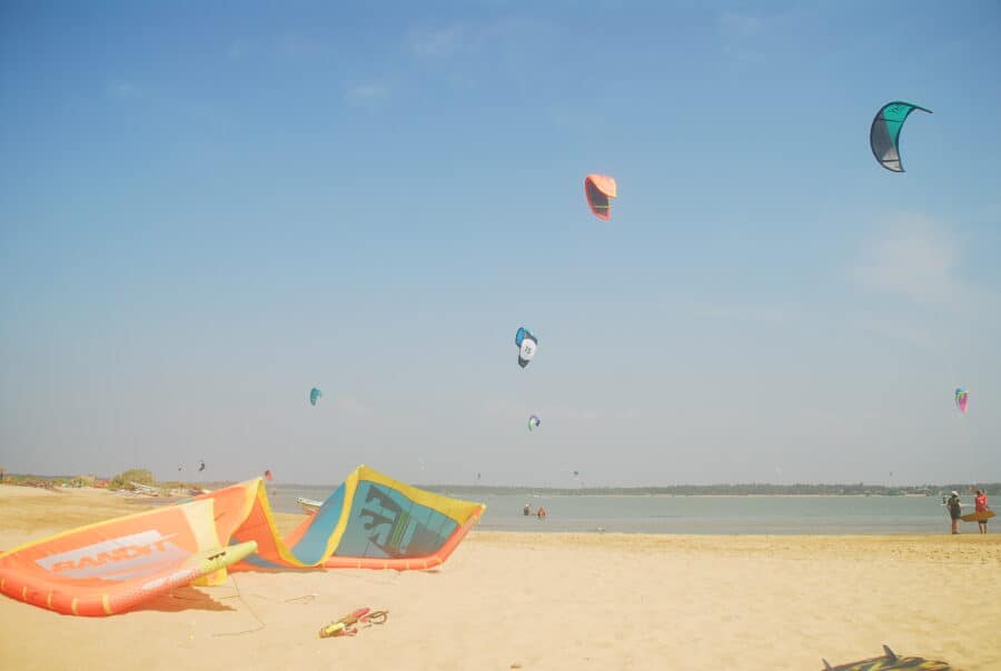 Kitesurflanka kitesurfing Kalpitiya Sri Lanka.14