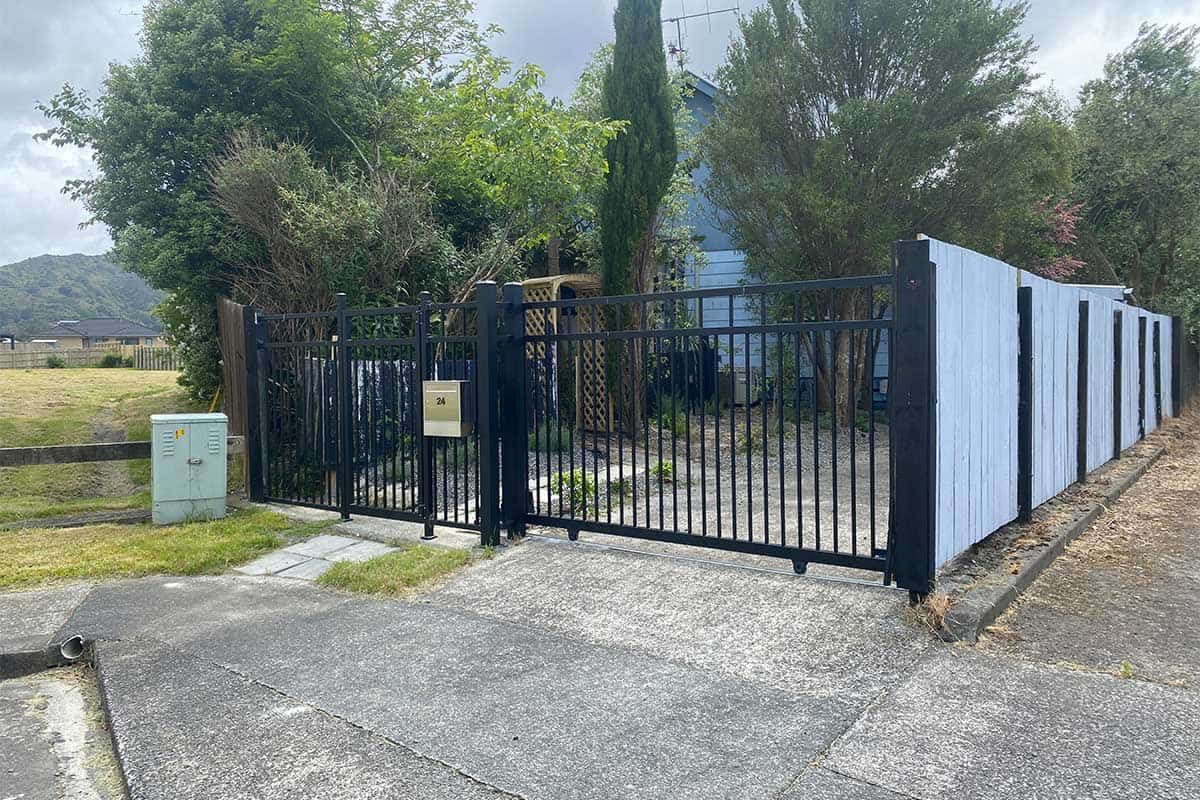 JDees Automatic Gate