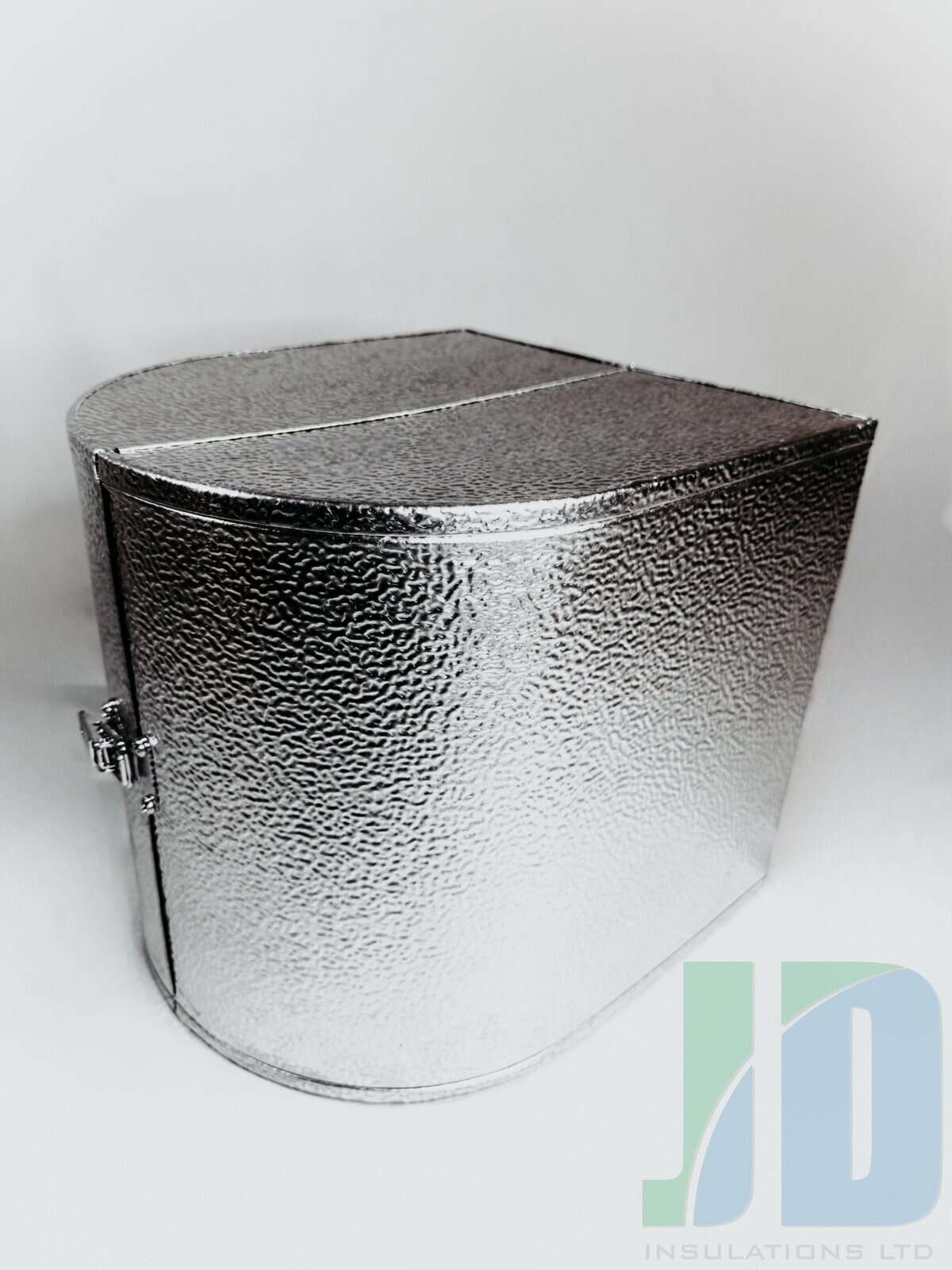 Metallic insulated enclosure for pipe protection