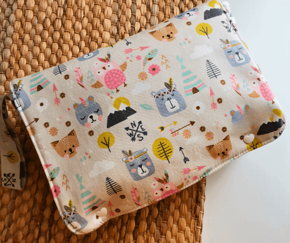 necessaire com aba em tecido