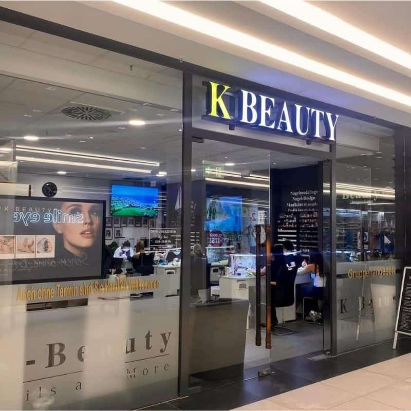 KOSMETIK- UND SCHÖNHEITSGESCHÄFT IN DEUTSCHLAND.