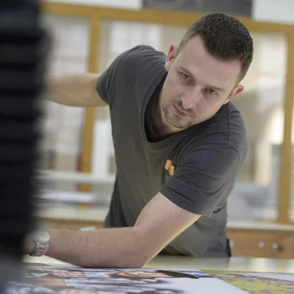 Daniel Mosbach – Monteur für Werbeanlagen bei KBZ Werbetechnik in Köln