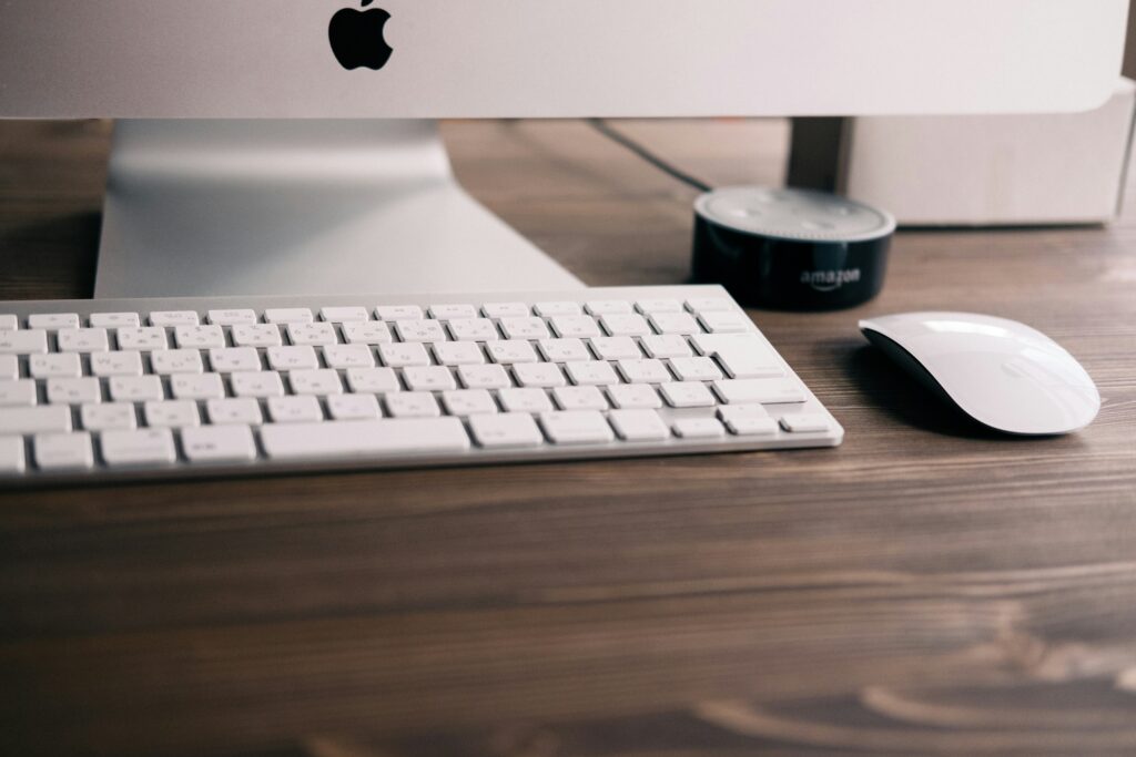 The Ultimate Hackintosh Compatibility List for 2025 (CPU, GPU & Hardware Checker) 8 tetsuya tomomatsu Nl79ckrM 1Q unsplash