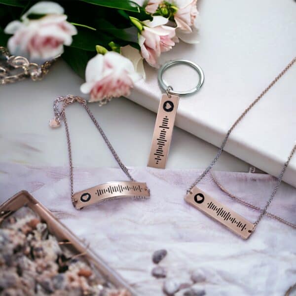 Scannable favourite song bar jewellery