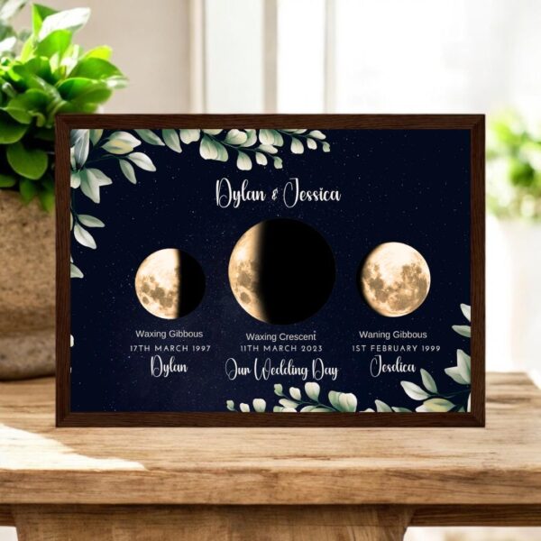 Customised Golden  Moon Phase  on a stary night - Gift for Couples, Engagement , Wedding , Anniversary