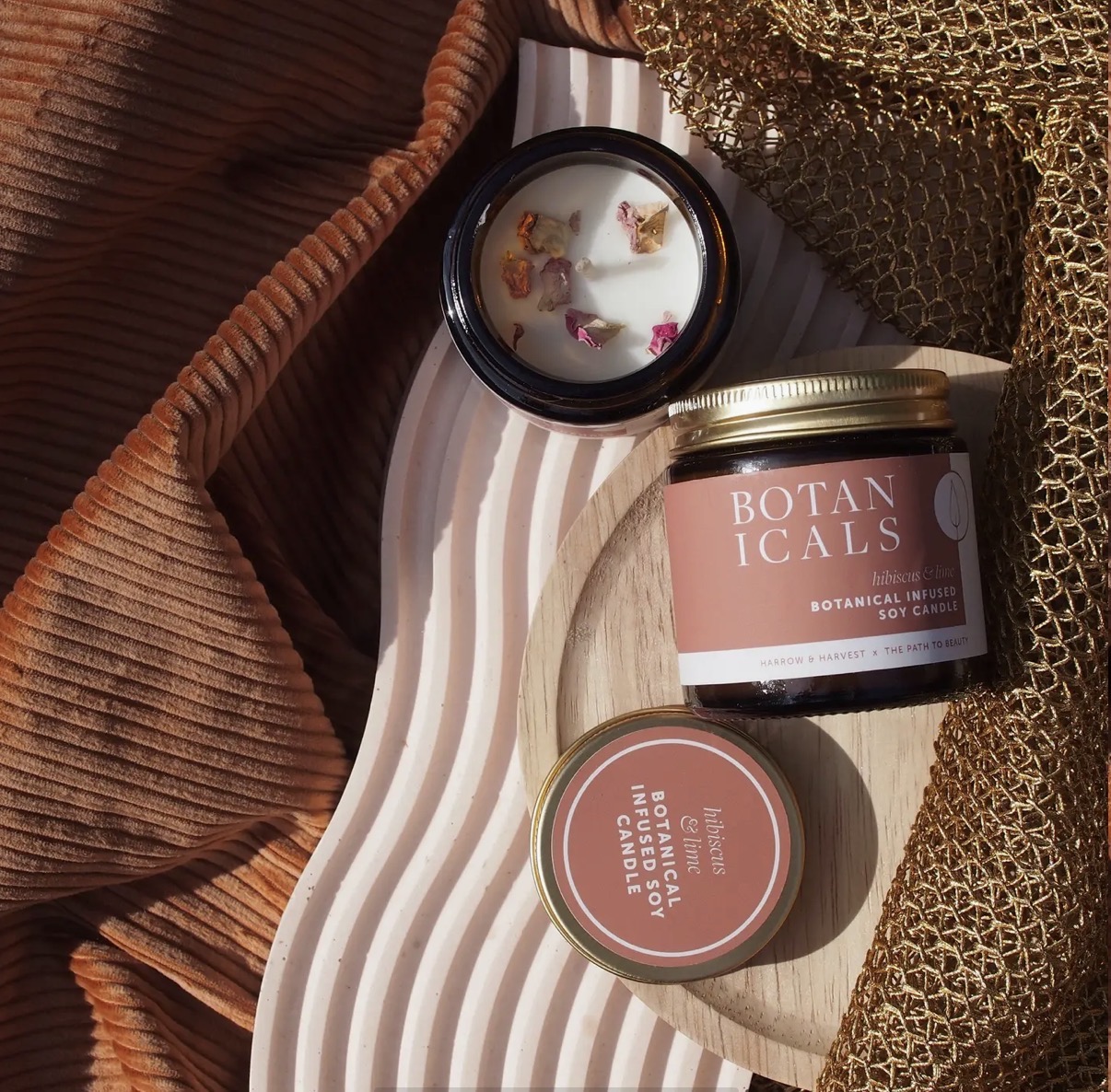 Hibiscus & Lime, Botanical Infused Soy Candle - Image 3
