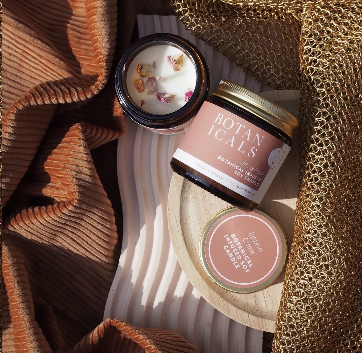 Hibiscus & Lime, Botanical Infused Soy Candle - Image 2