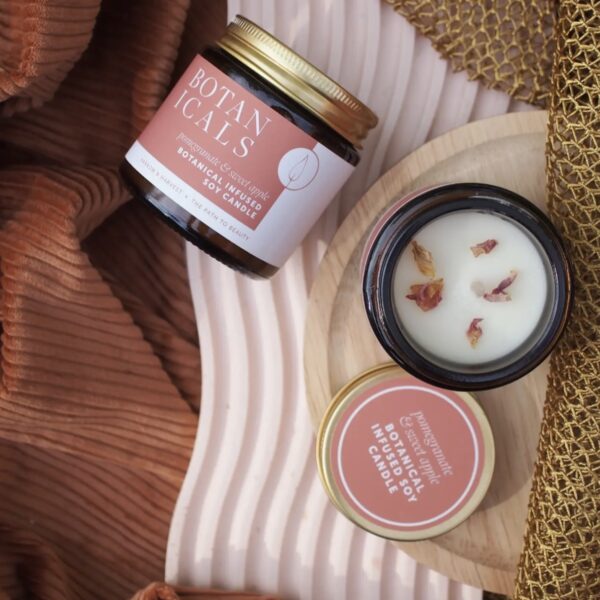 Pomegranate, Apple & Mint Botanical Soy Candle – Goddess Energy, Renewal & Sweet Abundance