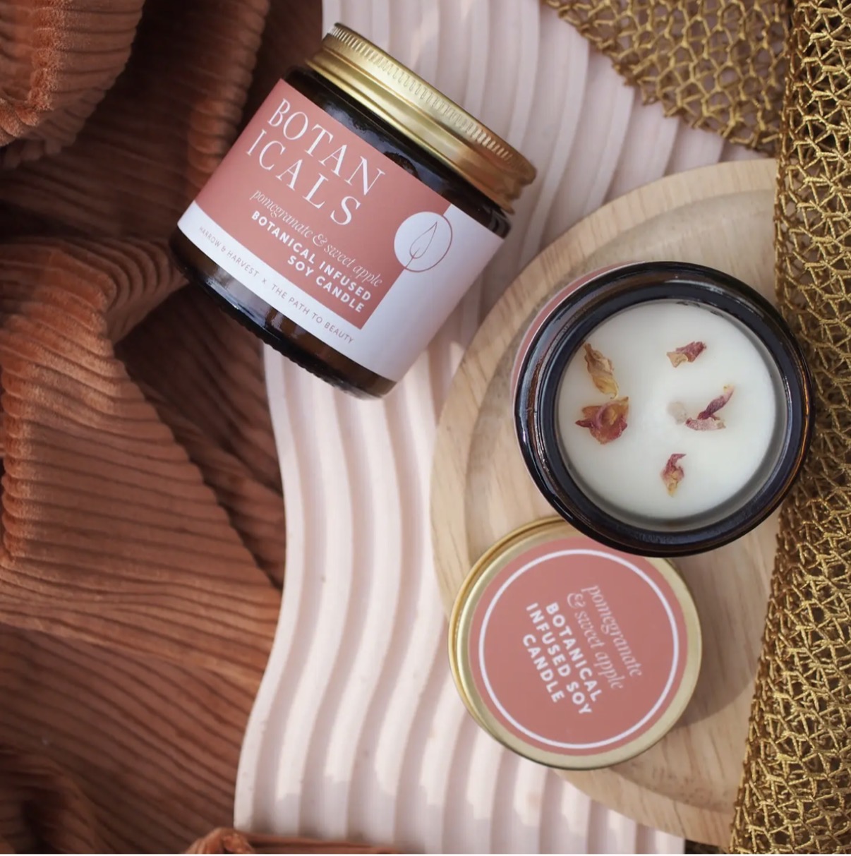 Pomegranate, Apple & Mint Botanical Soy Candle – Goddess Energy, Renewal & Sweet Abundance