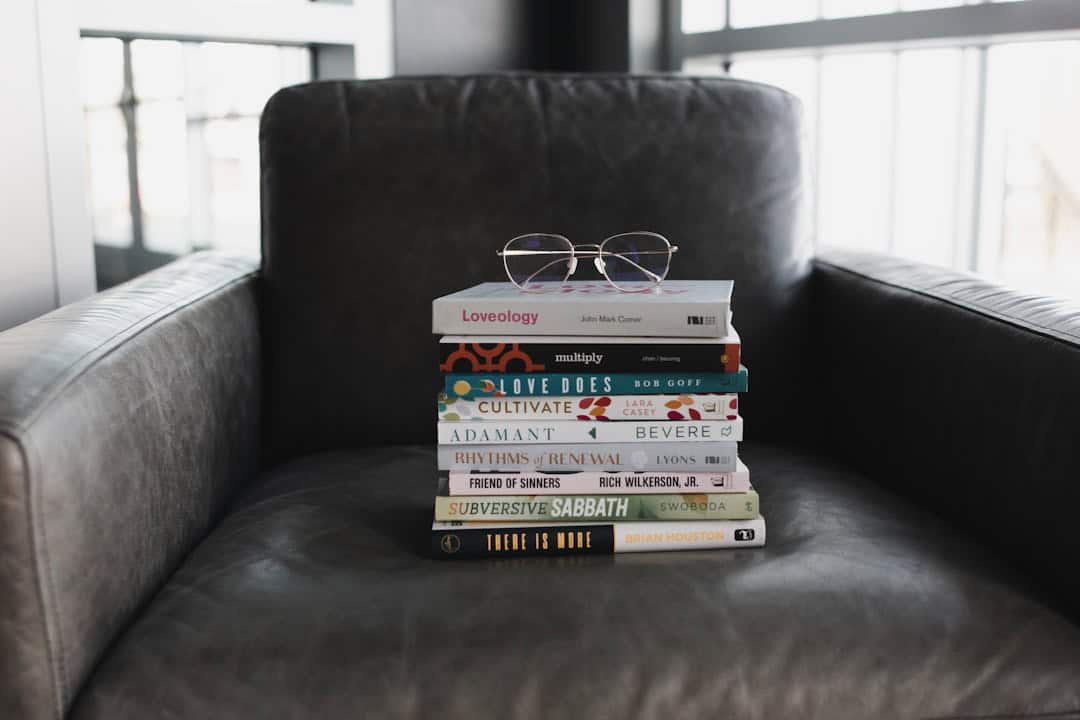 Photo Briefcase, Law books