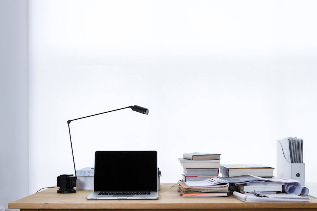 Photo Image: Office Scene Nouns: Corporate Law