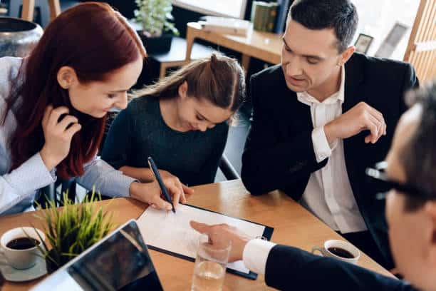 Illustrate image can your lawyer be a family member