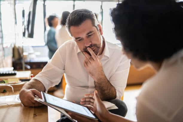 istockphoto 1356386941 612x612 1 Illustrate image husband sold car during divorce